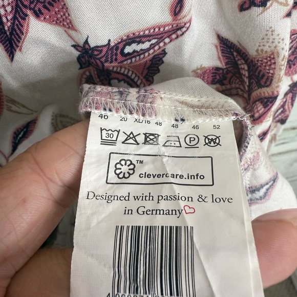 Olsen Women's Floral Blouse - Cream and Purple size 16/xl - Picture 5 of 7